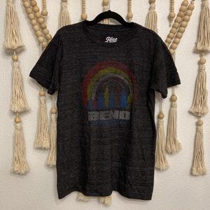 Bend, Oregon travel tee graphic shirt heathered black grey kids youth large